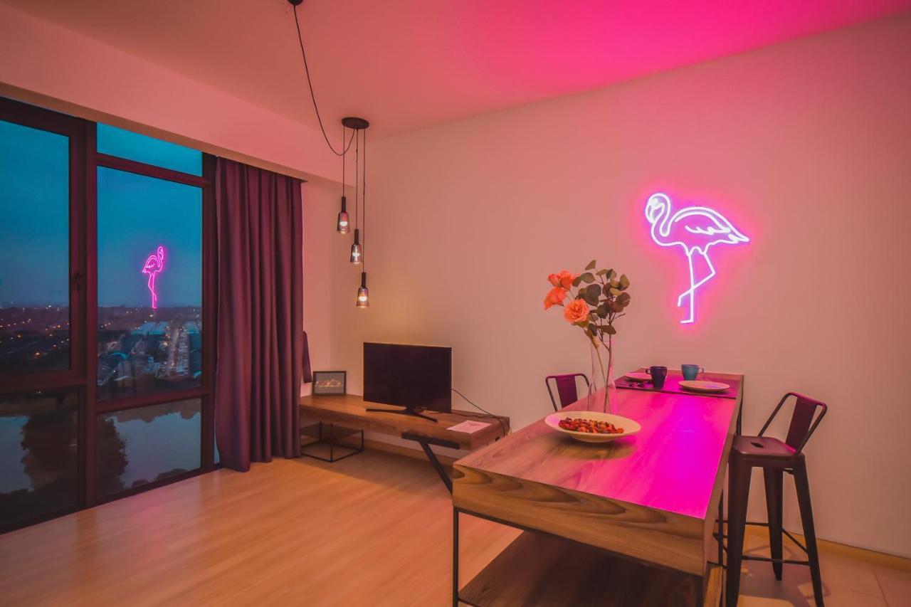 Cube 8Teens By Nest Home Johor Bahru Bagian luar foto