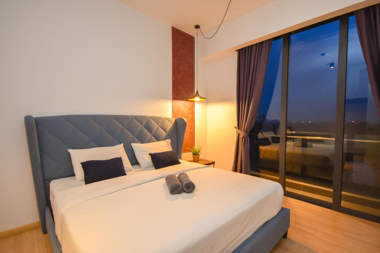 Cube 8Teens By Nest Home Johor Bahru Bagian luar foto