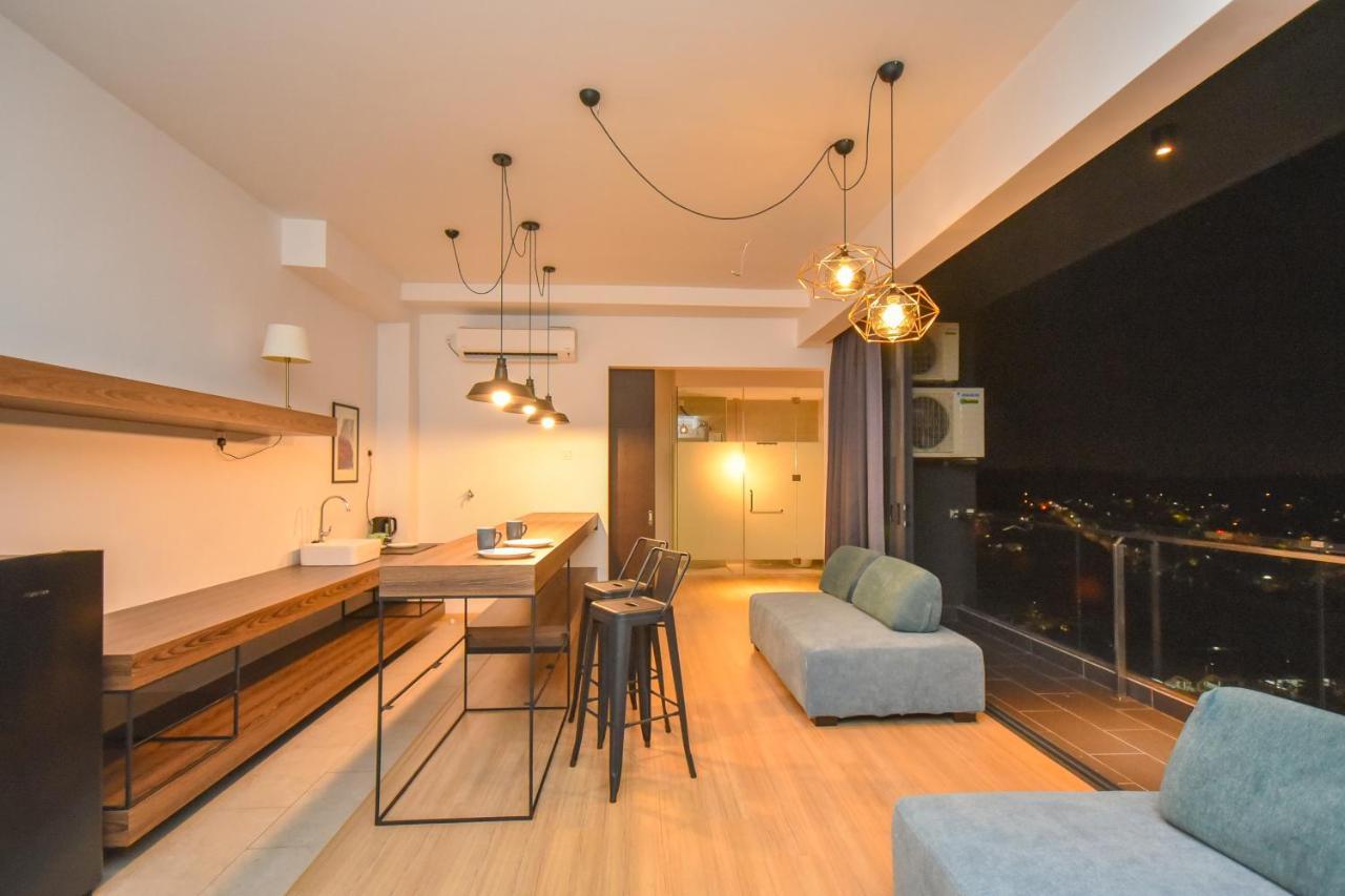 Cube 8Teens By Nest Home Johor Bahru Bagian luar foto