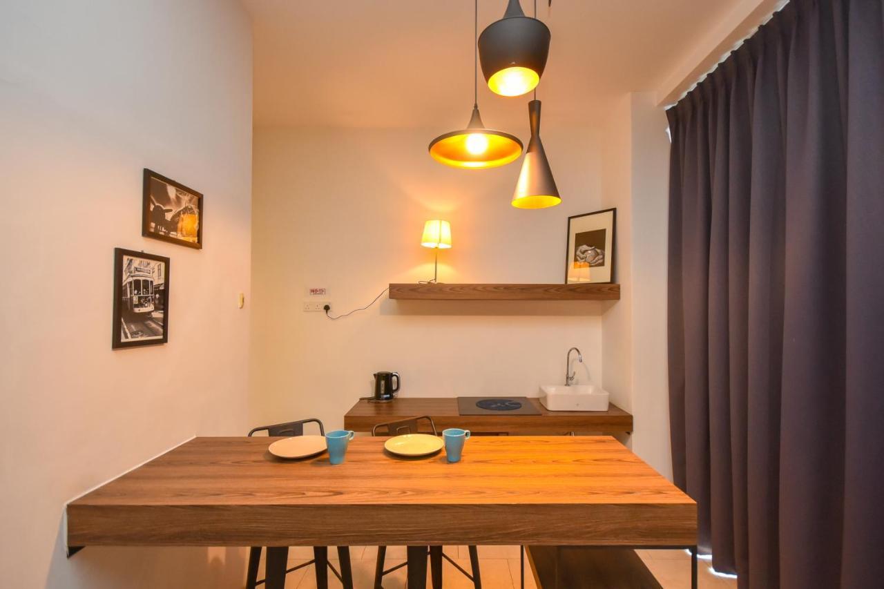 Cube 8Teens By Nest Home Johor Bahru Bagian luar foto